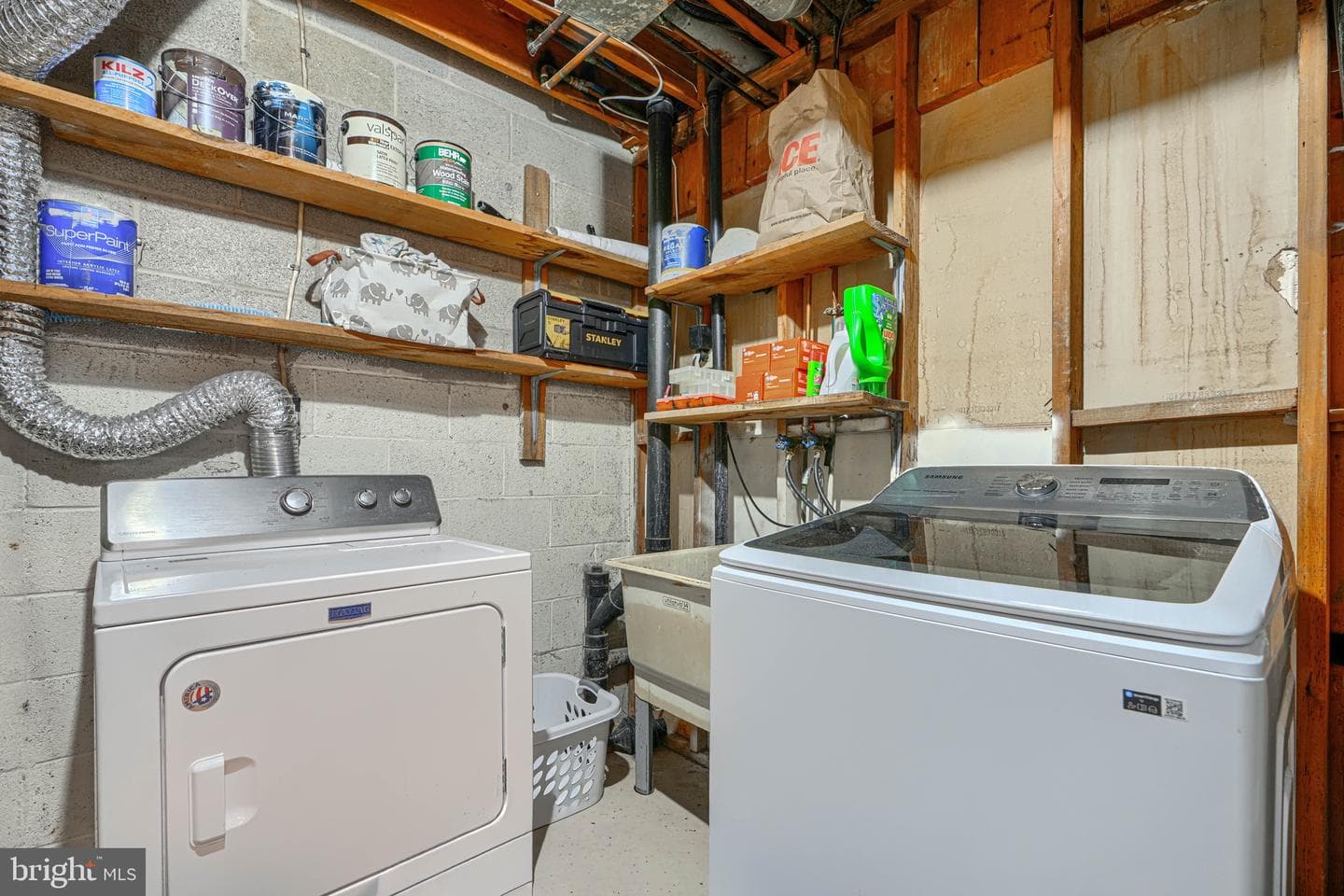 127 Bourbon Court photo 26