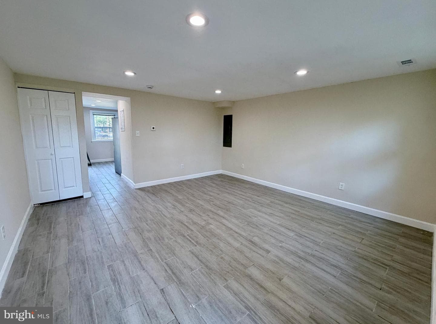 327 Bigley Ave photo 12
