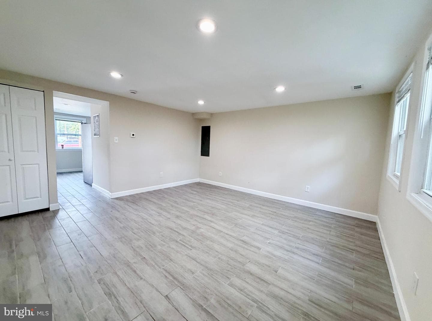 327 Bigley Ave photo 17