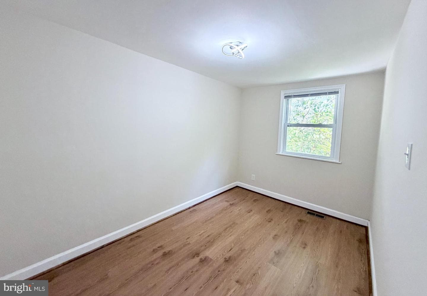 327 Bigley Ave photo 22