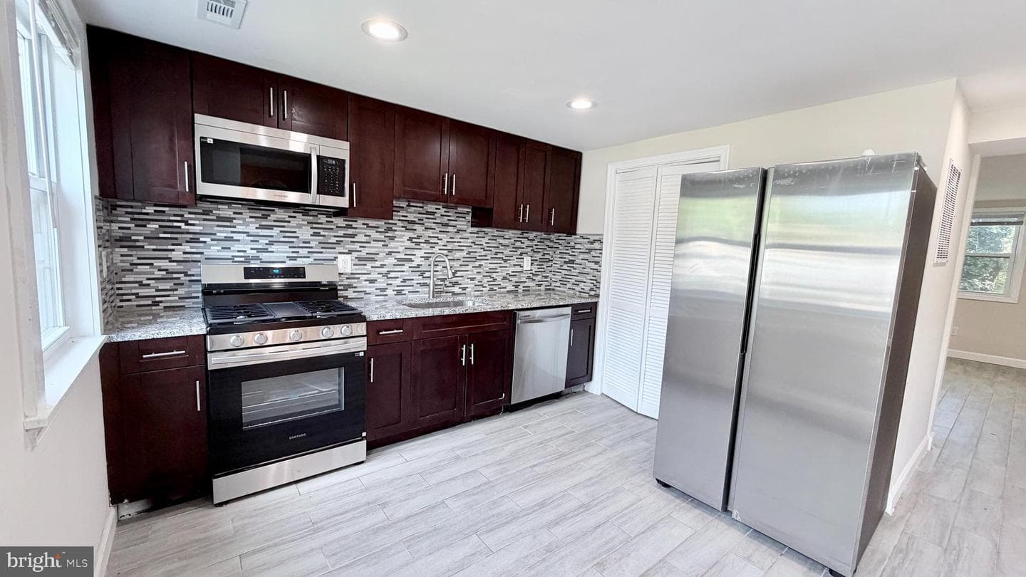 327 Bigley Ave photo 3