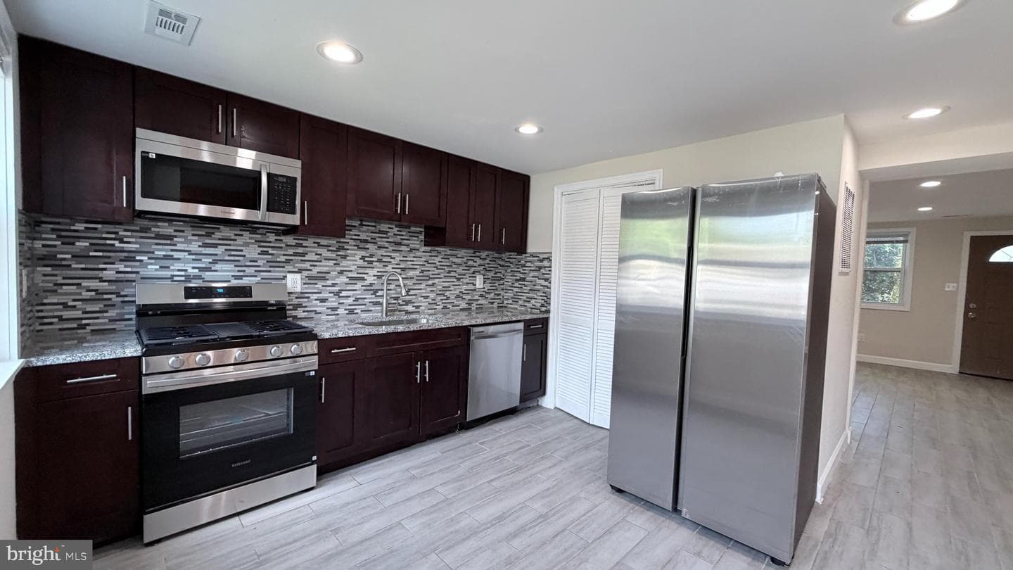 327 Bigley Ave photo 5