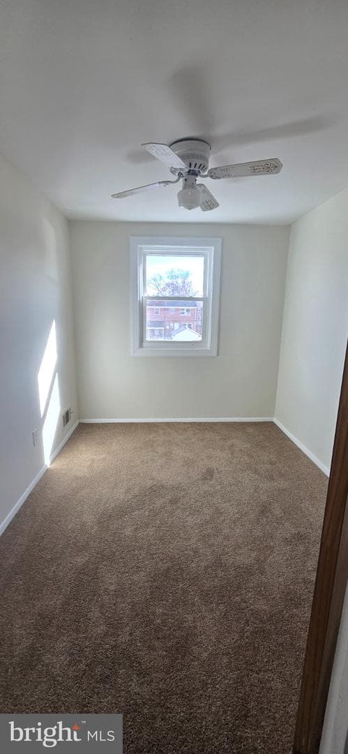 1031 Foxwood Lane photo 5
