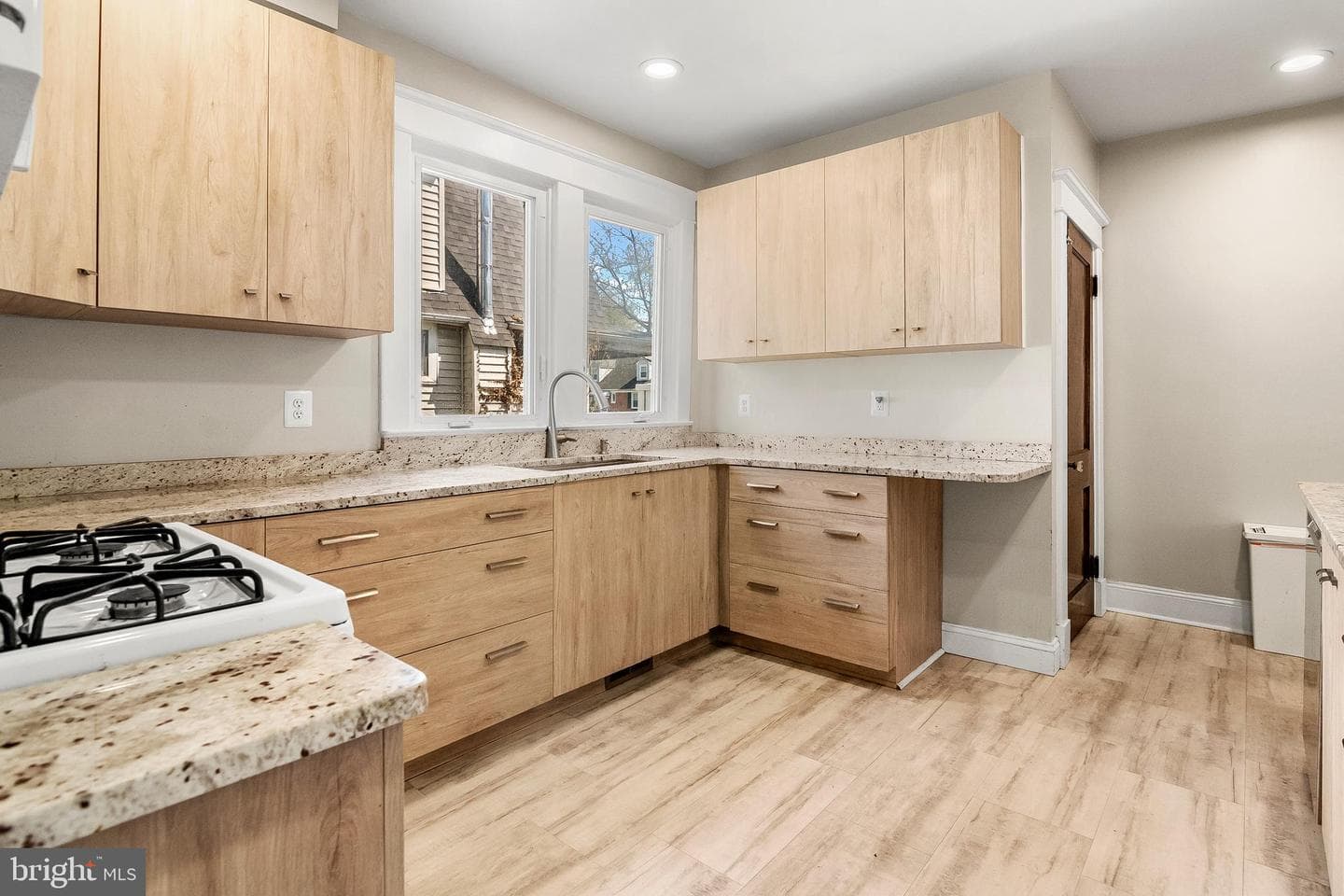 3216 Marnat Road photo 10
