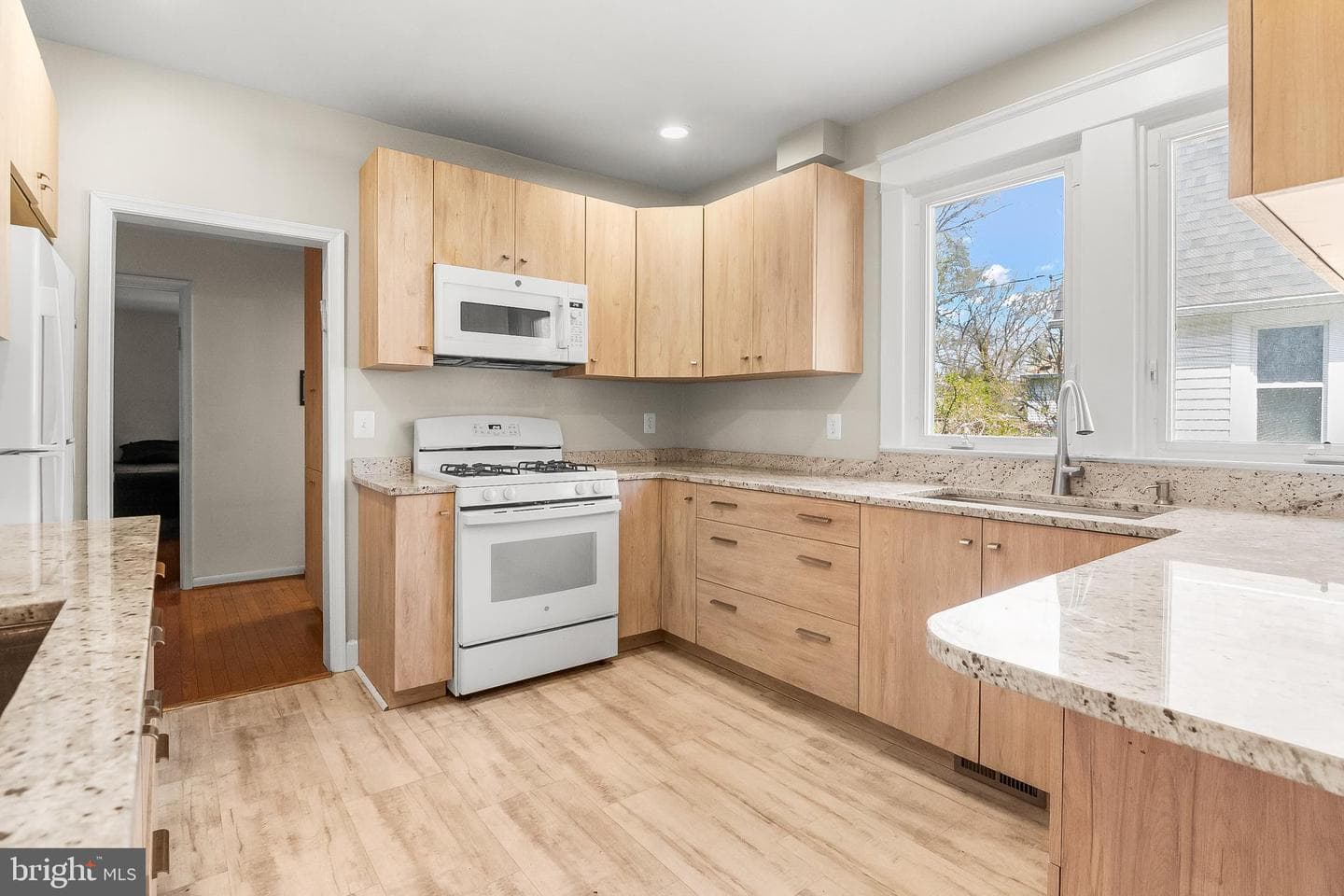 3216 Marnat Road photo 11