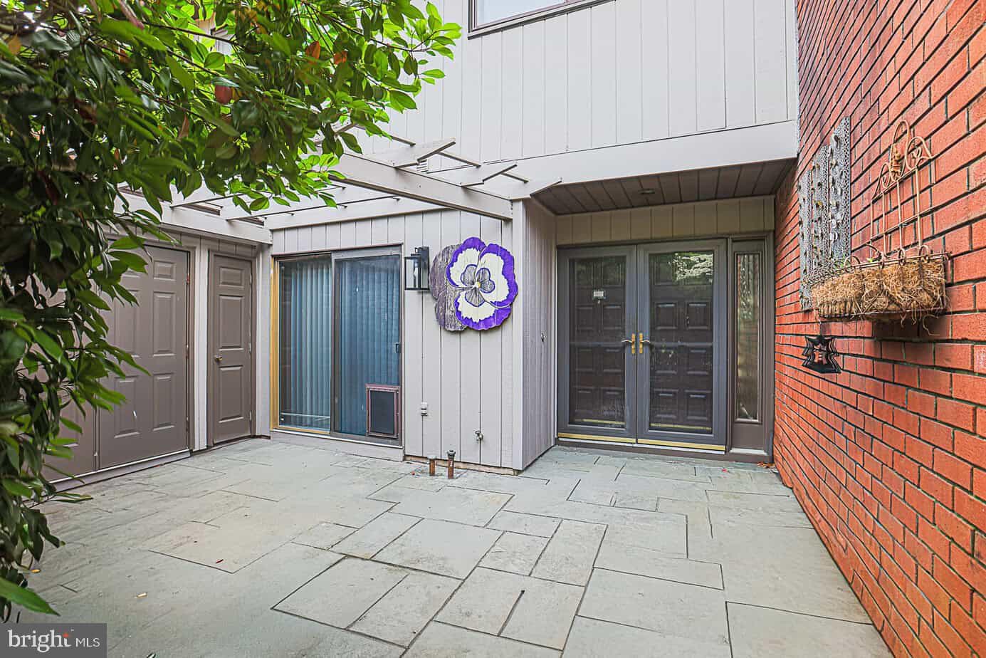 708 Old Crossing Drive, Baltimore