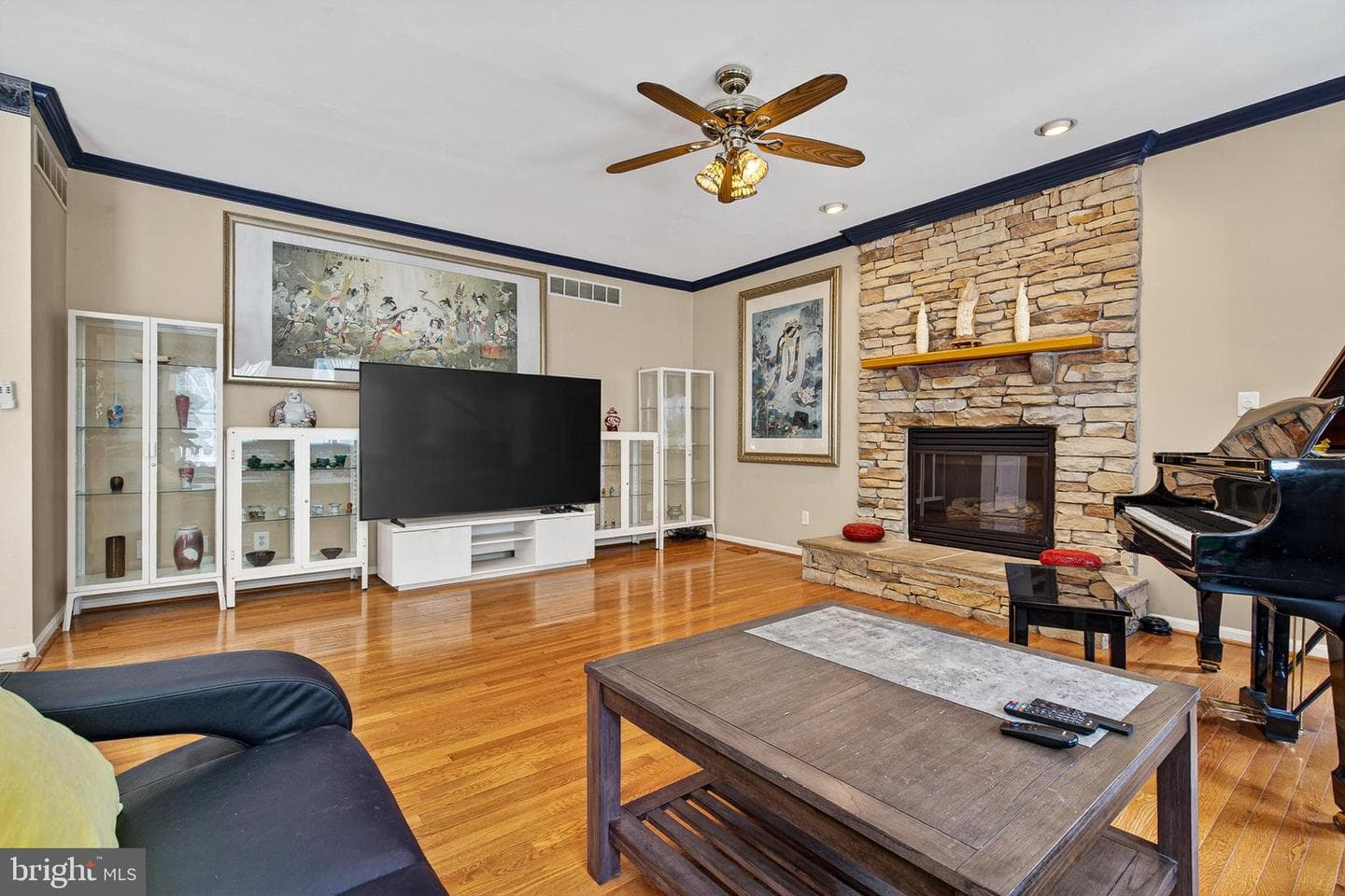 5076 Springhouse Circle photo 15