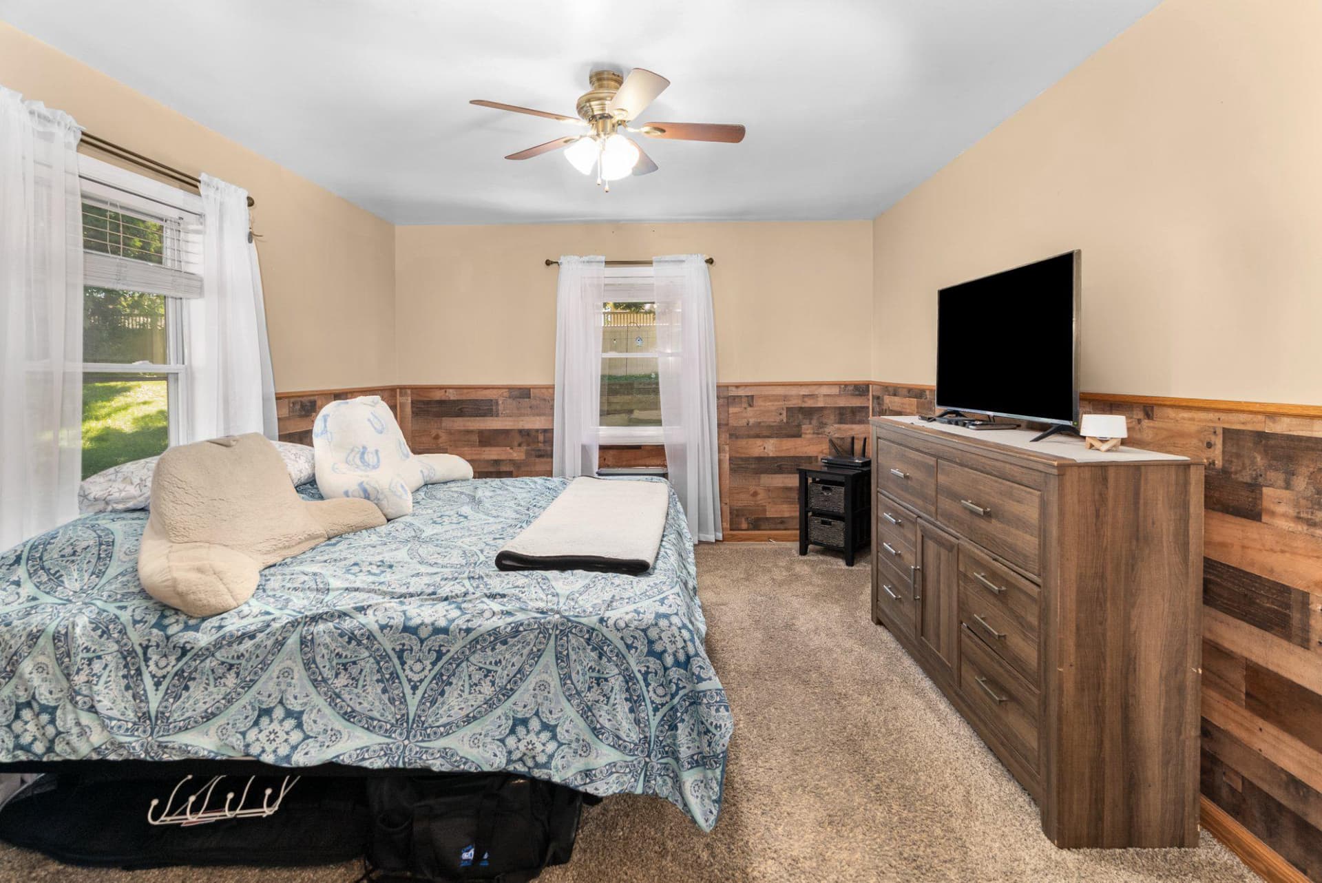 803 Greenview Court photo 18