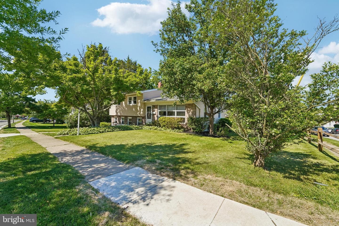 7610 Knollwood Road photo 9