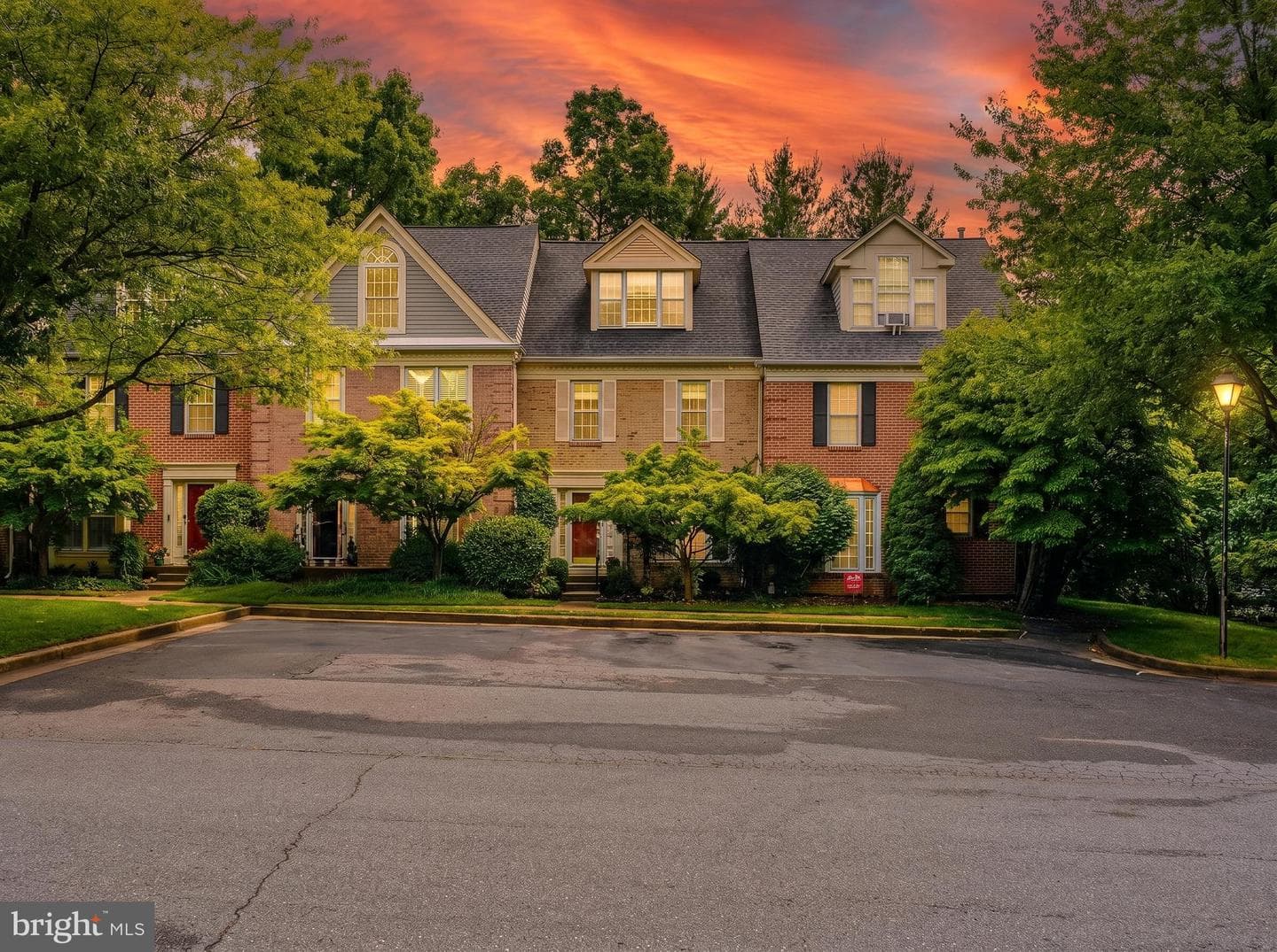 37 Farnham Way