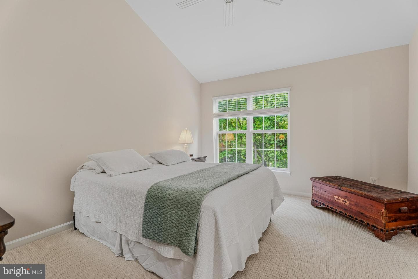 37 Farnham Way photo 20