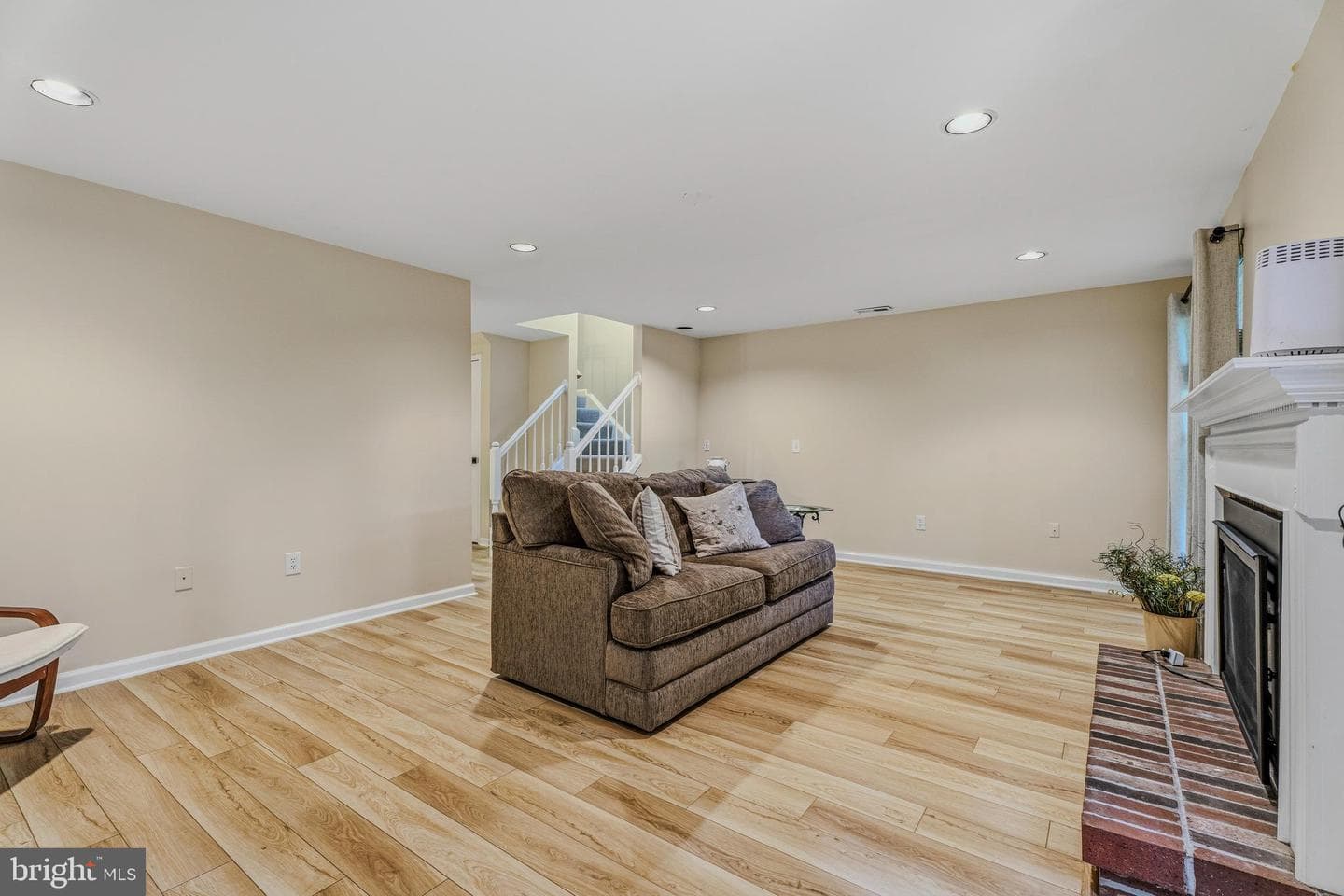 37 Farnham Way photo 37