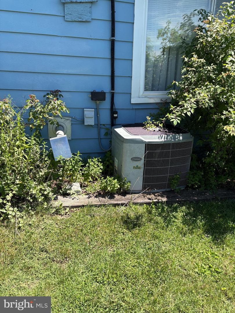 1021 Fredonia Court photo 29