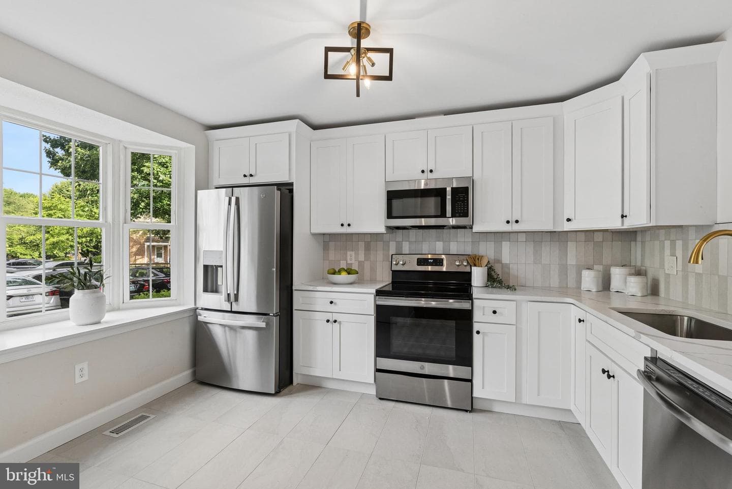 42 Hamlet Dr, Owings Mills