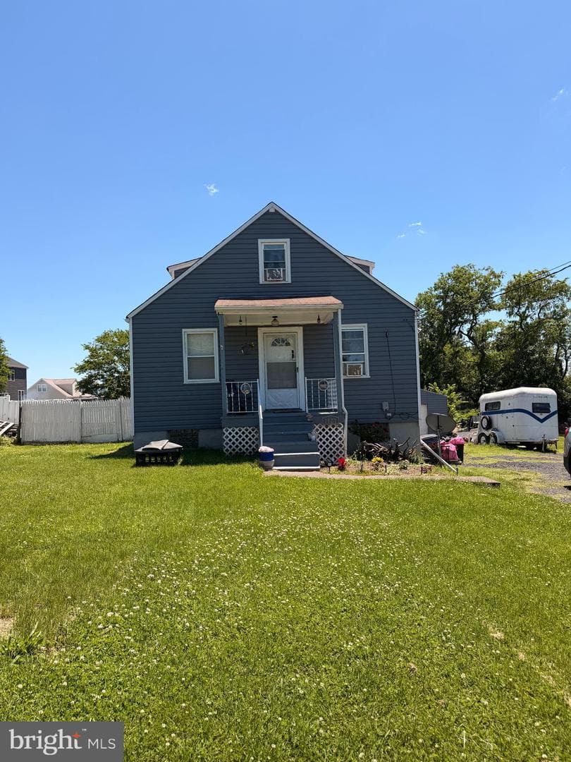7827 Price Lane, Baltimore