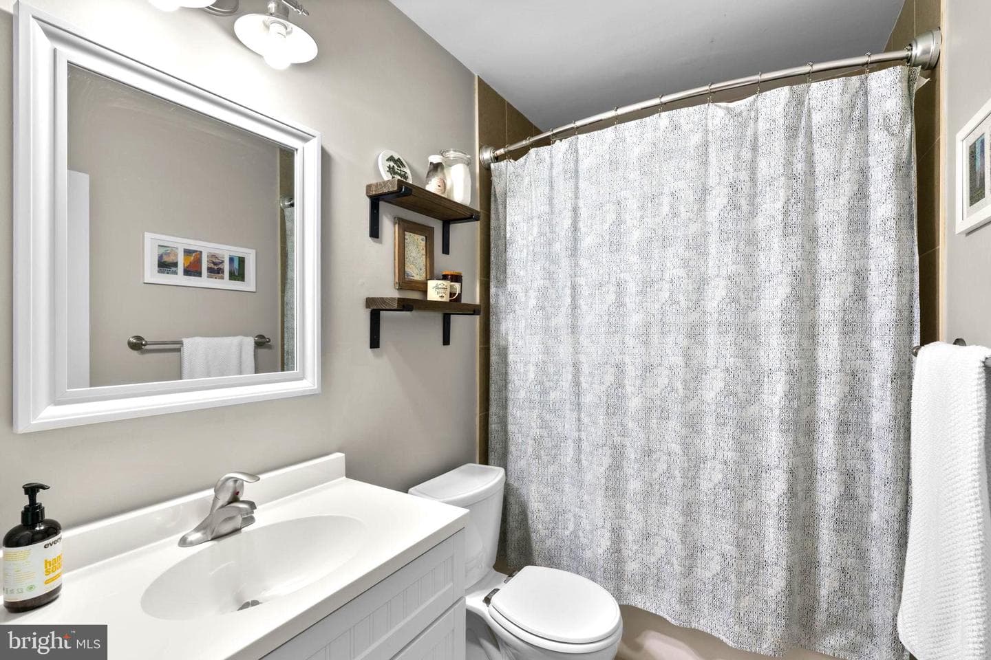 24 Delrey Avenue photo 32