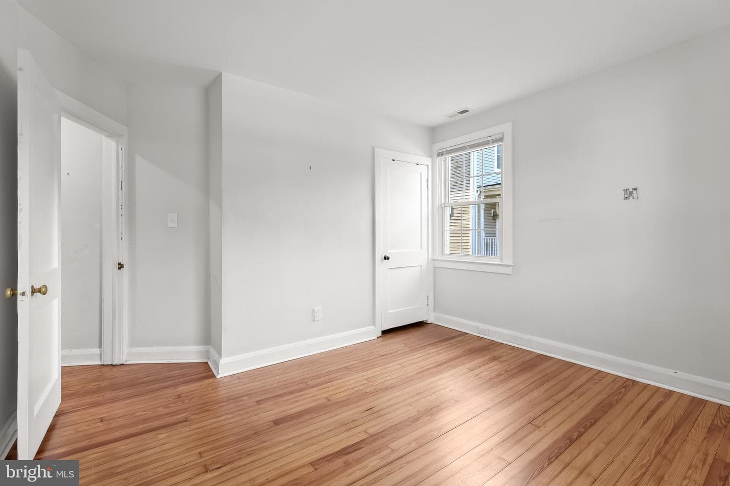 1429 Front Avenue photo 19
