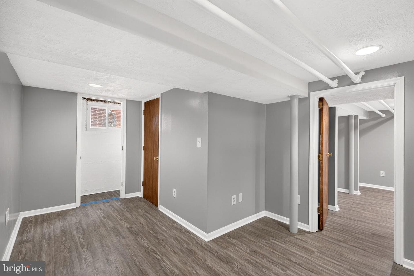 104 W Elm Avenue photo 29