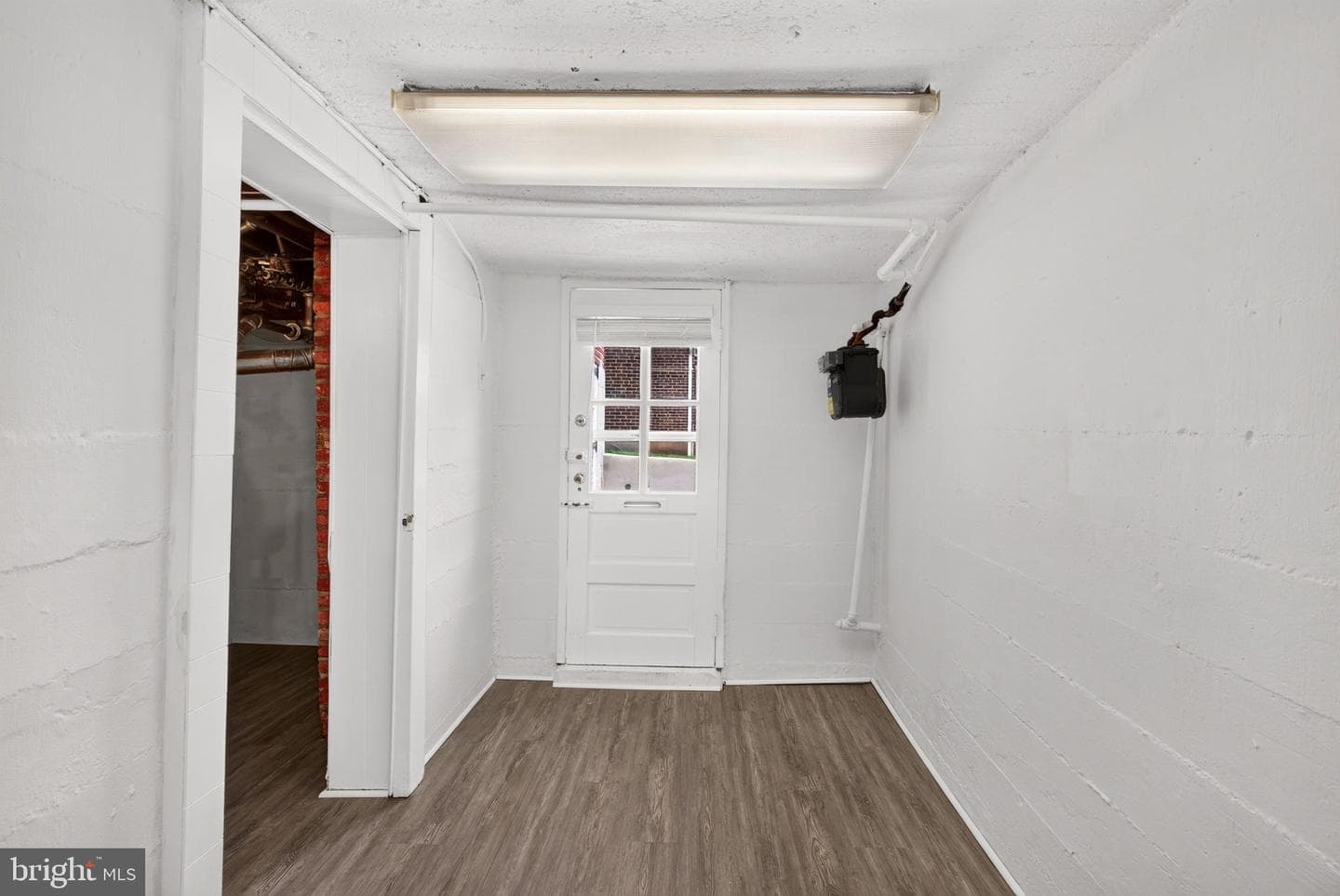 104 W Elm Avenue photo 38