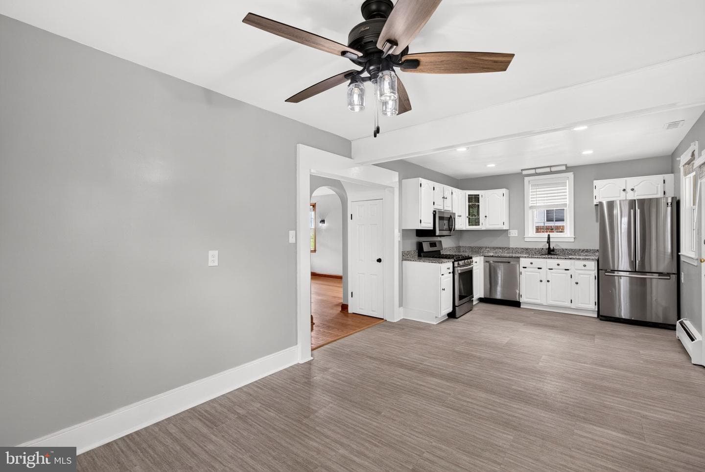 104 W Elm Avenue photo 9