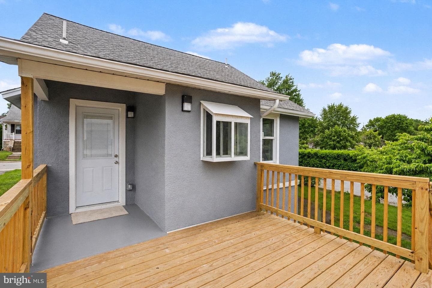 125 Leslie Avenue photo 23