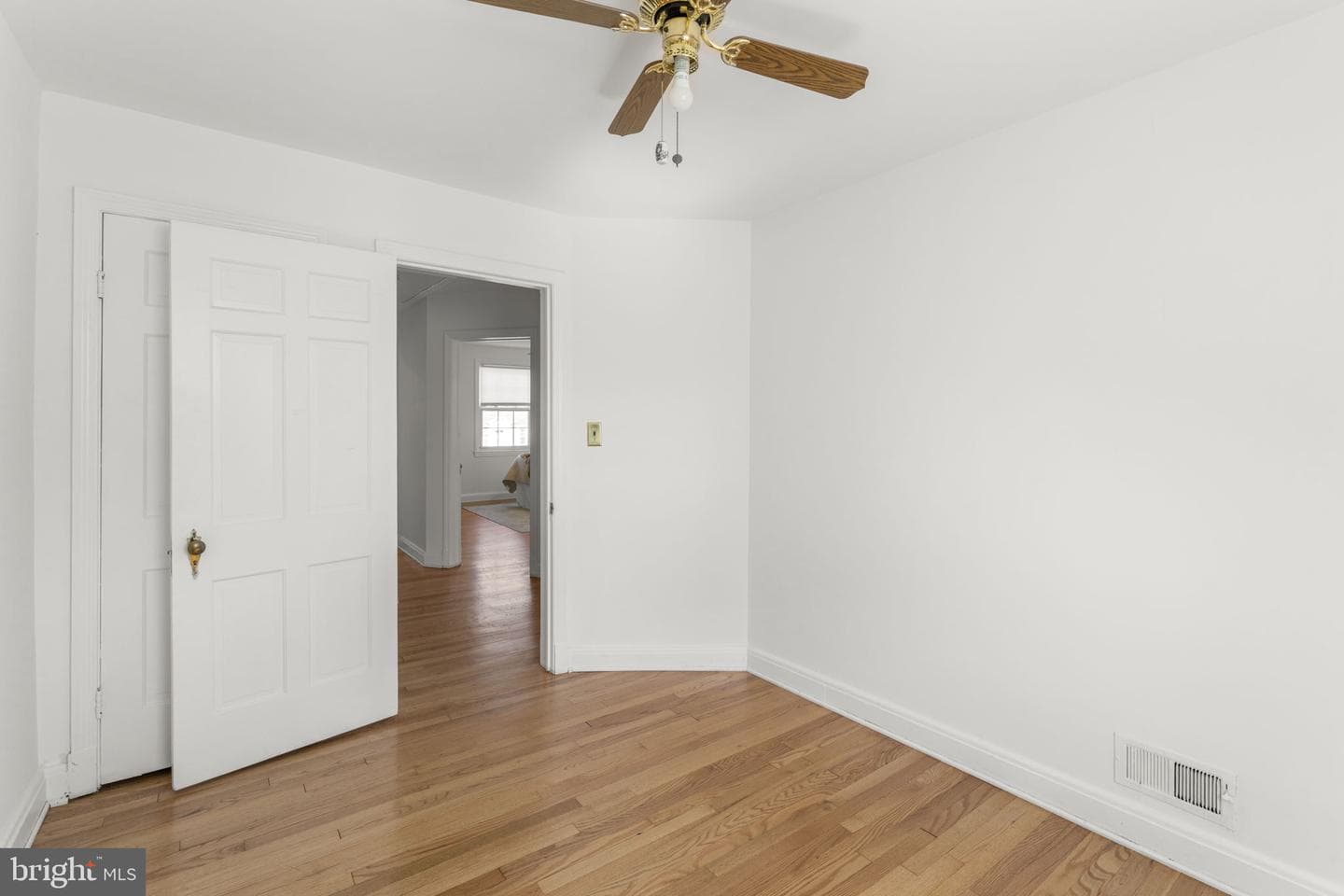 355 Whitfield Road photo 23