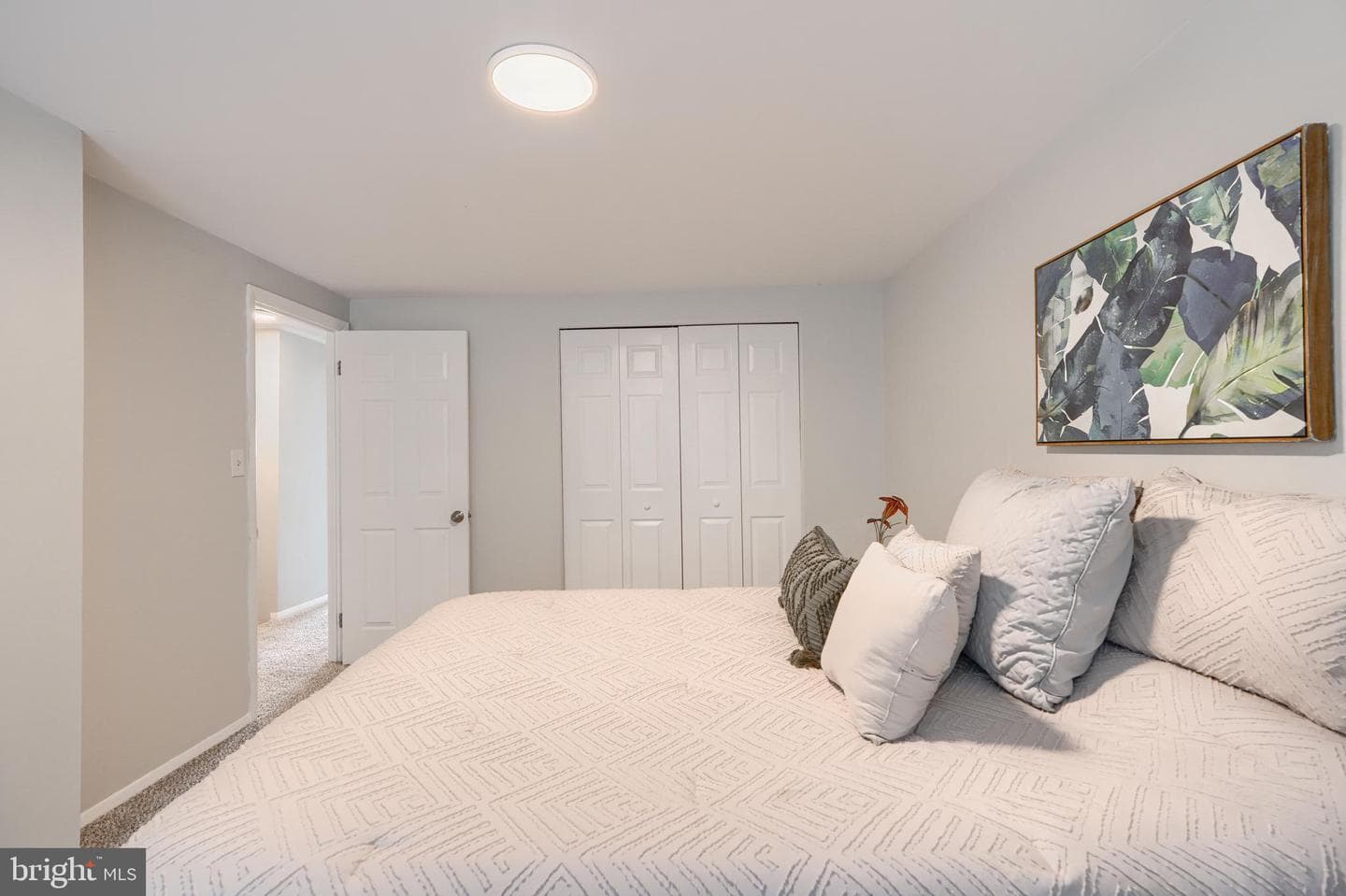 6190 Radecke Avenue photo 19
