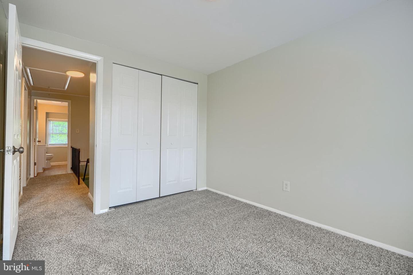 6190 Radecke Avenue photo 26