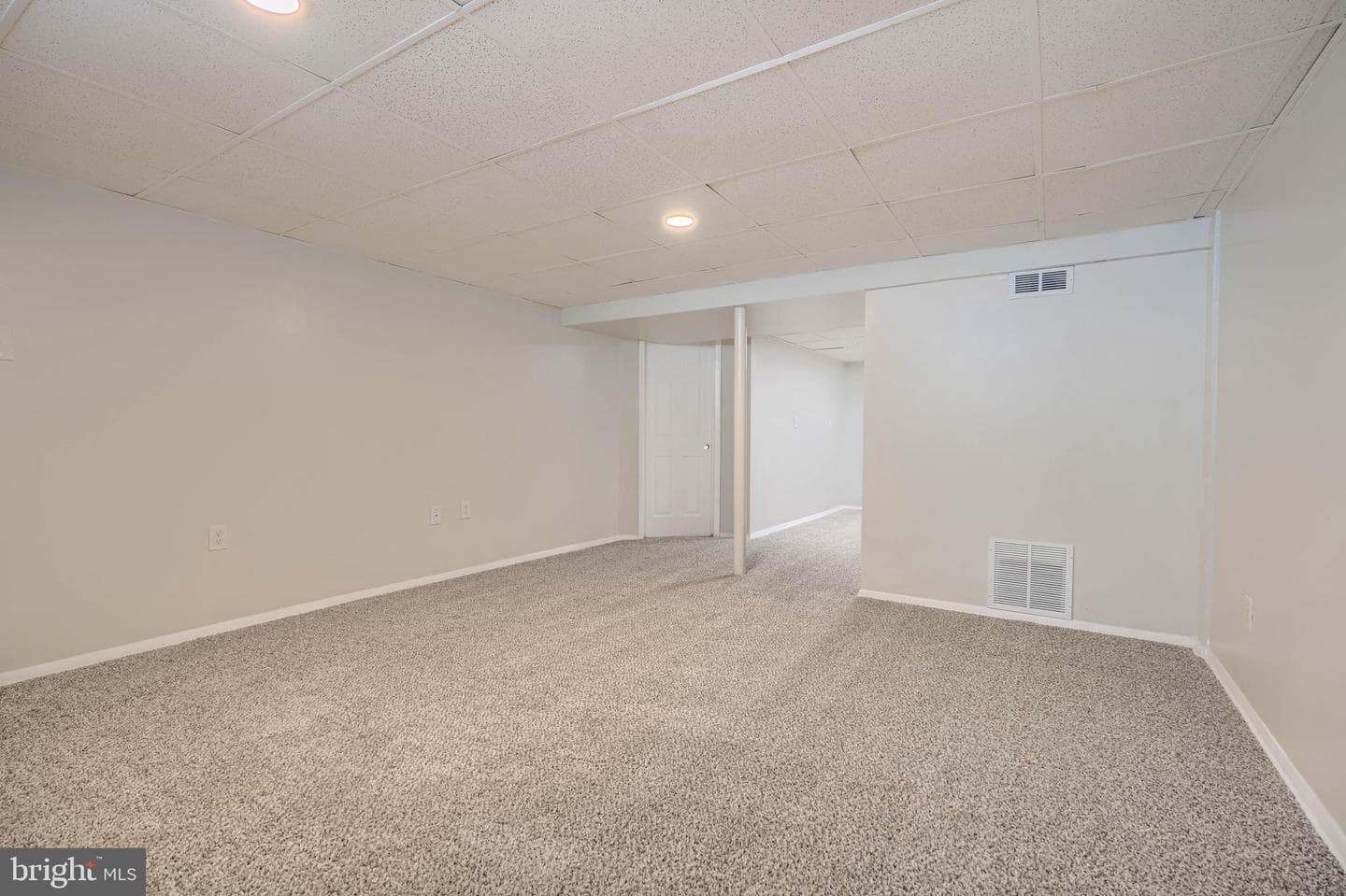 6190 Radecke Avenue photo 31