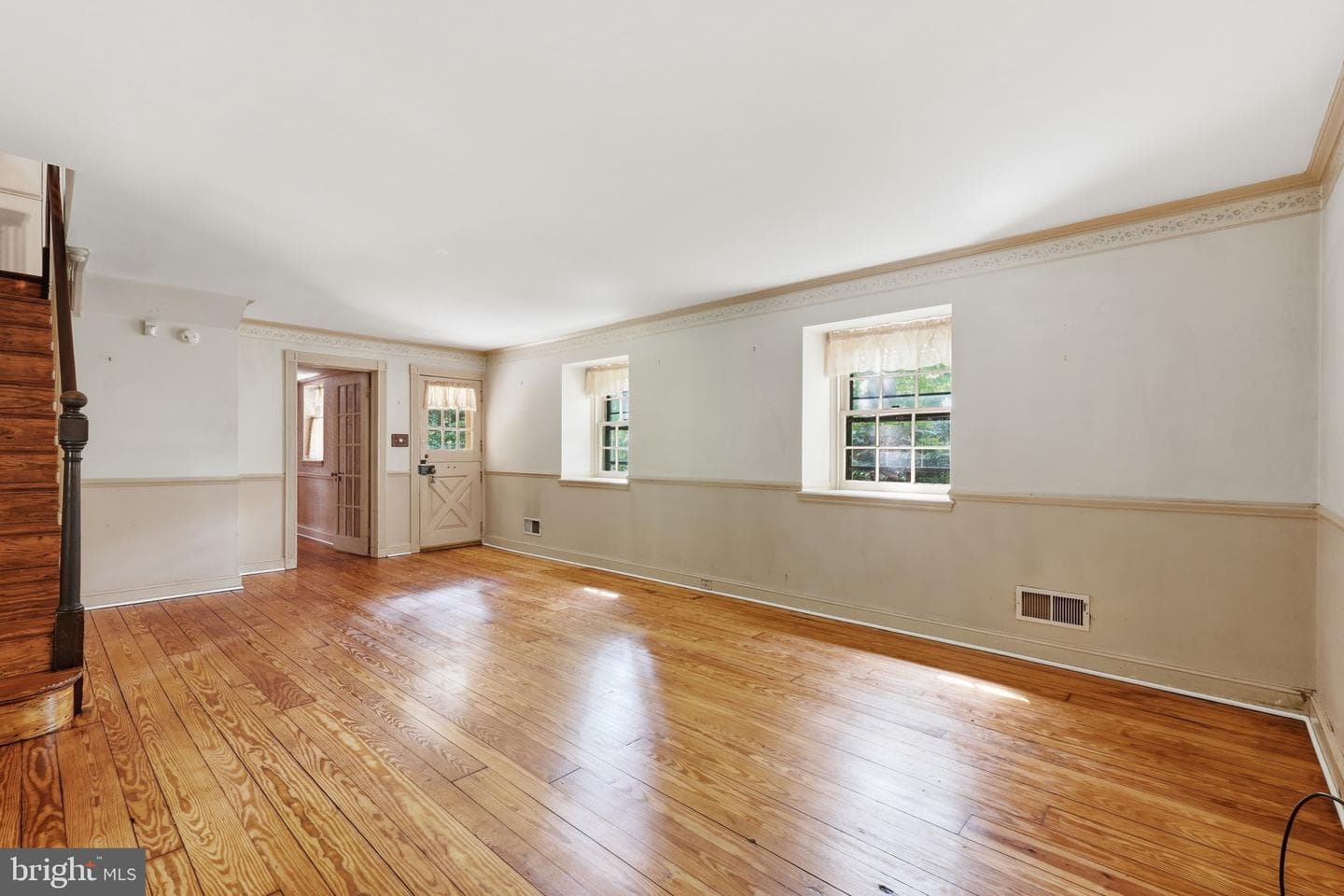 1610 Cottage Lane photo 3