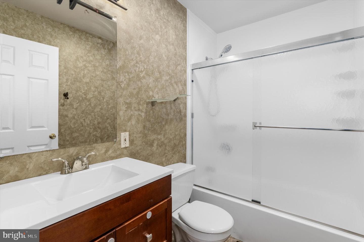 331 Bryanstone Road photo 18