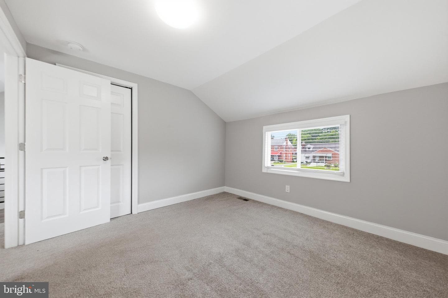 3524 Meadowside photo 32