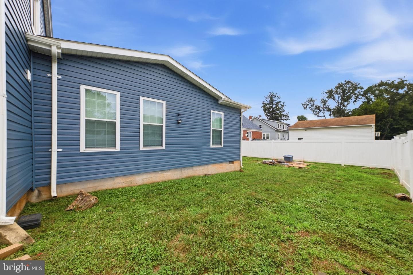 3524 Meadowside photo 49