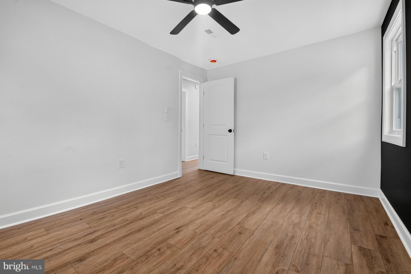 27 Glenwood Avenue photo 16