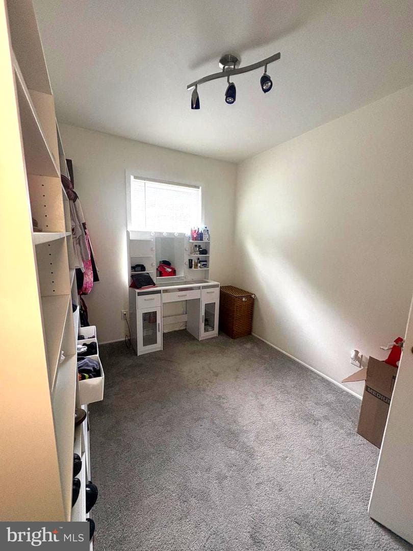 8829 Trimble Way photo 12