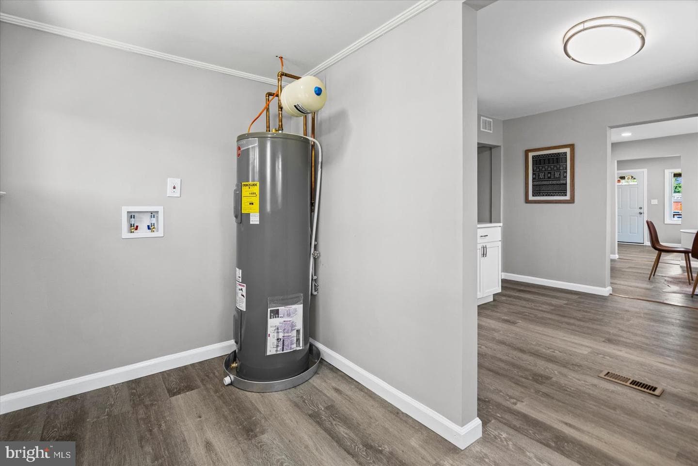 567 Compass Road photo 29