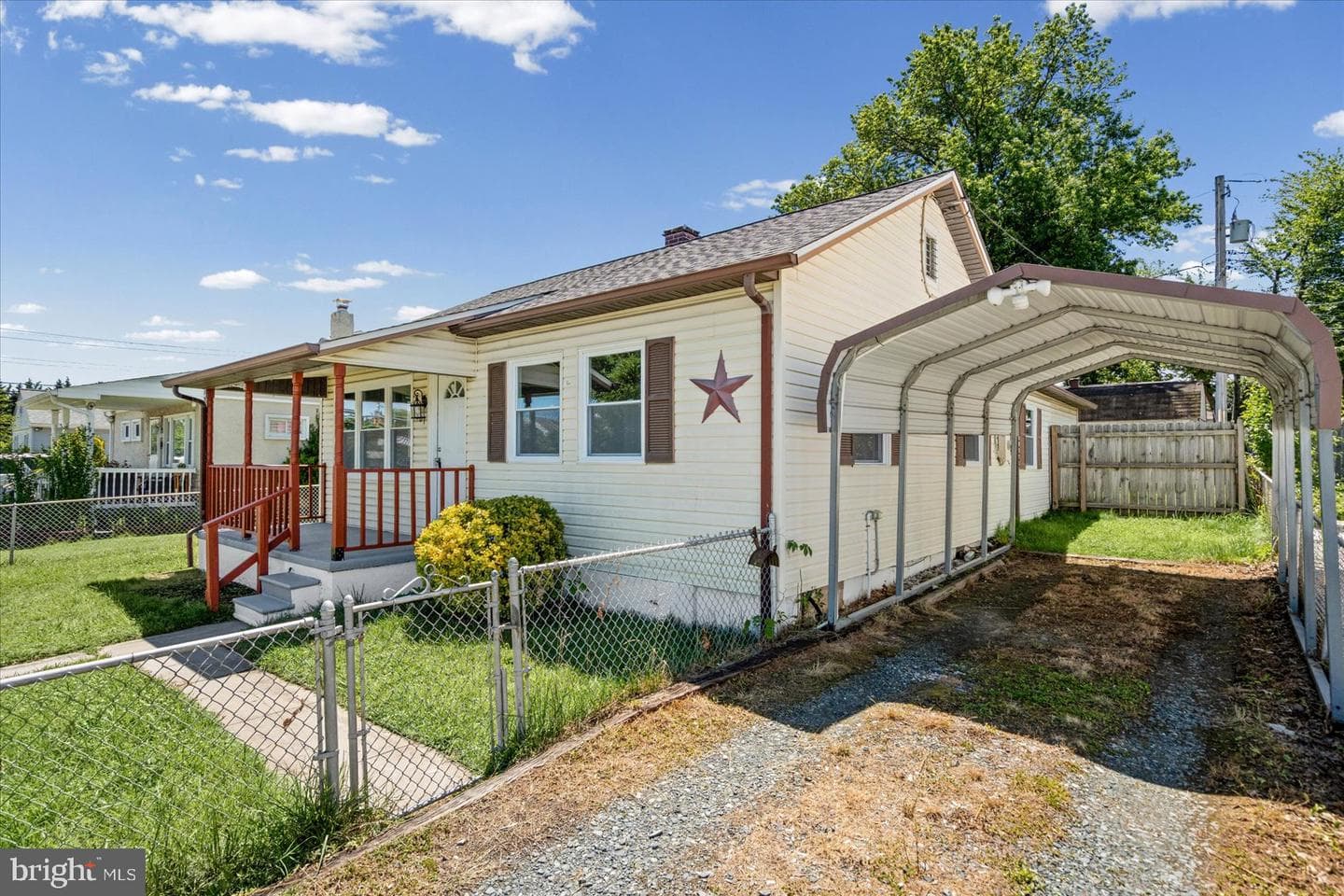 567 Compass Road photo 4