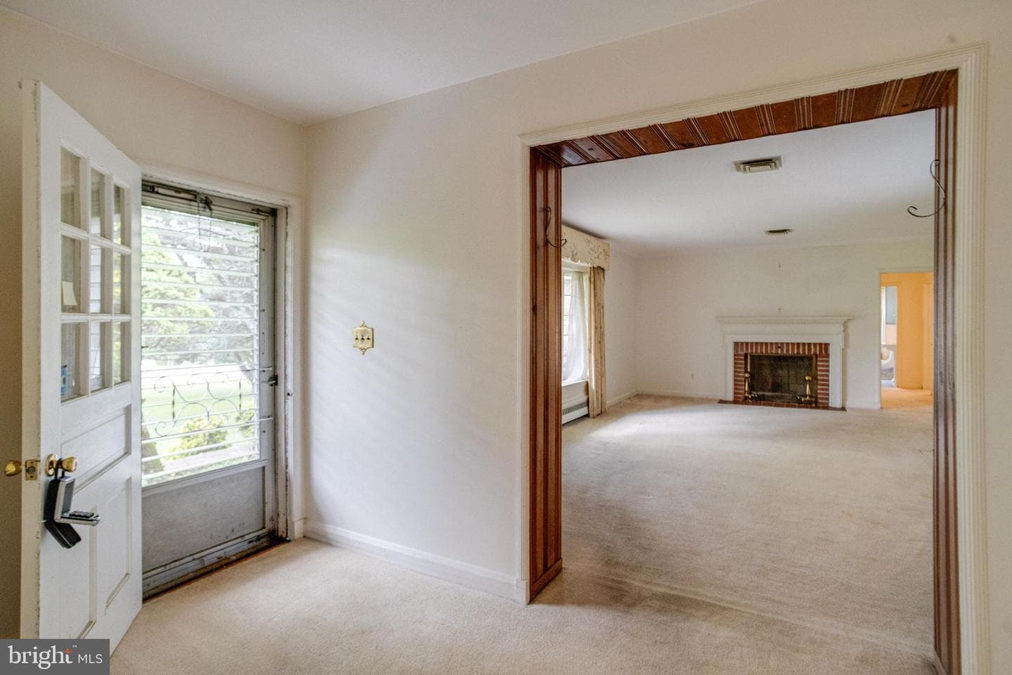 500 Stratford Ct photo 21