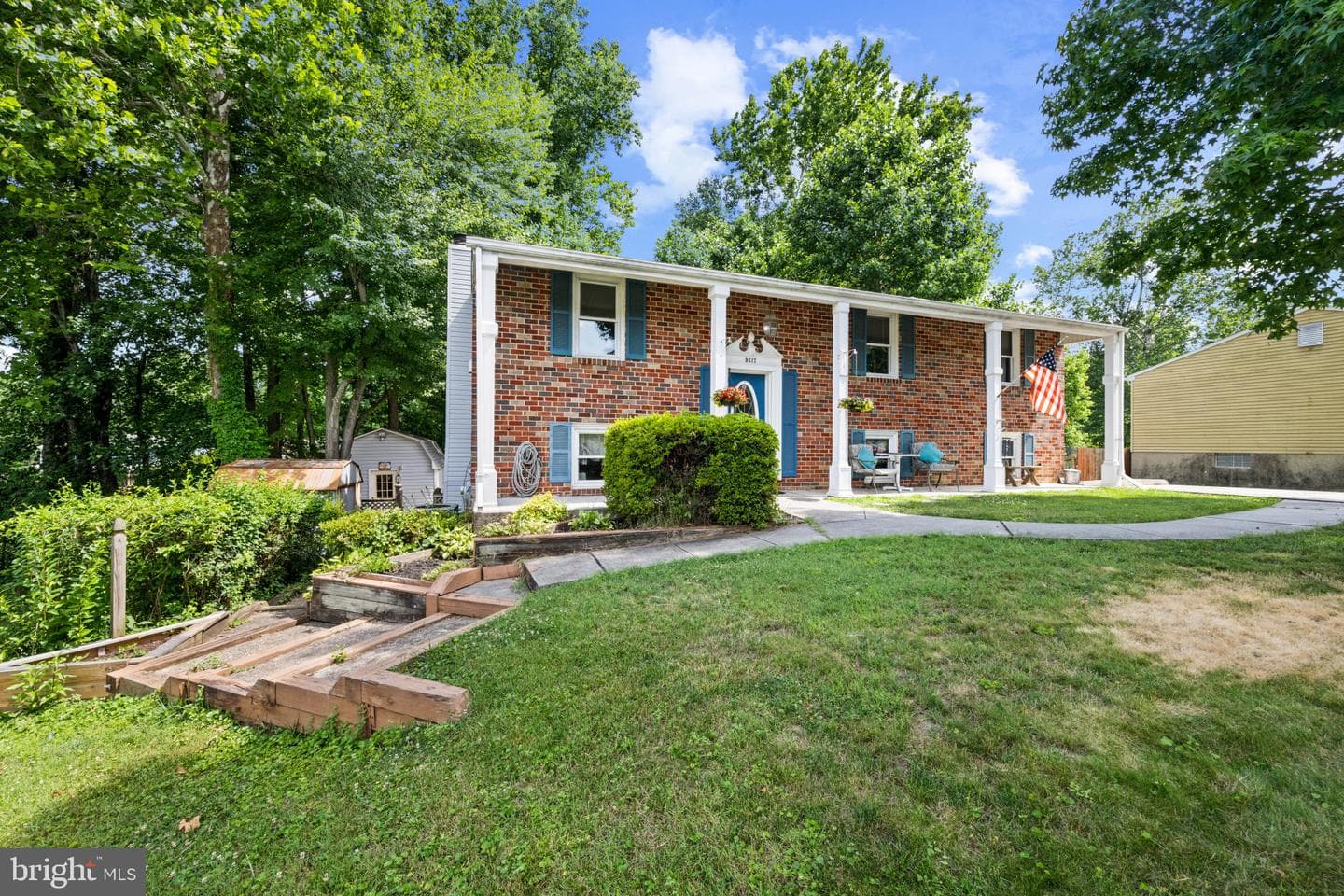 9517 Perry Brook Court photo 4