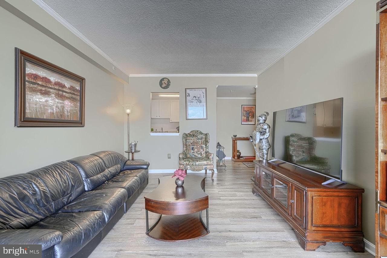 28 Allegheny Avenue #2108 photo 10