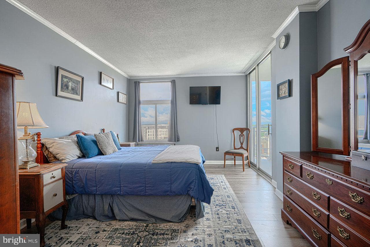 28 Allegheny Avenue #2108 photo 16