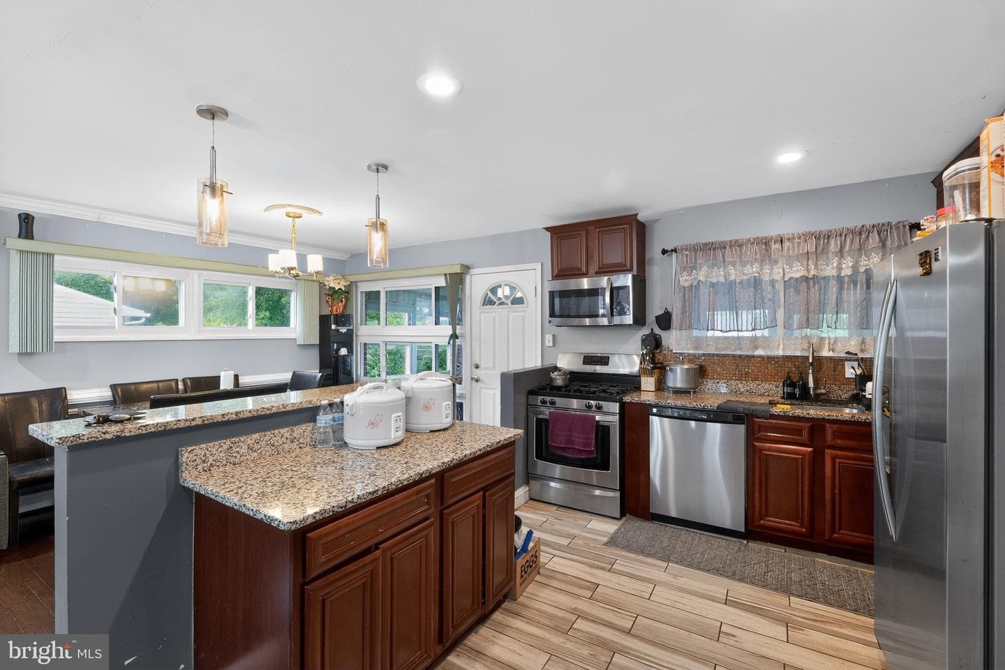 5909 Charnwood Road photo 11