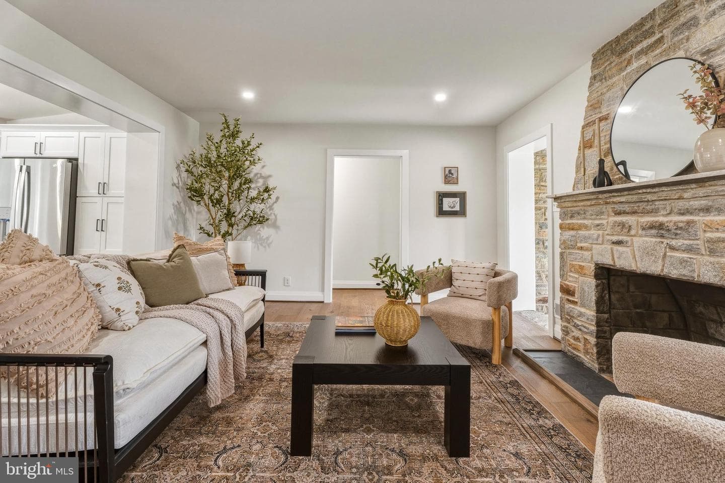 908 Stevenson photo 14