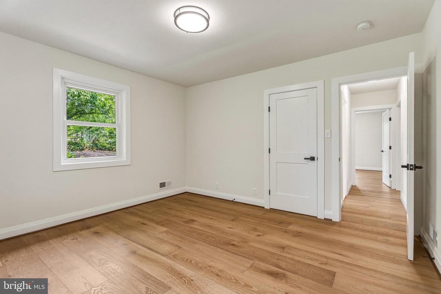 908 Stevenson photo 21