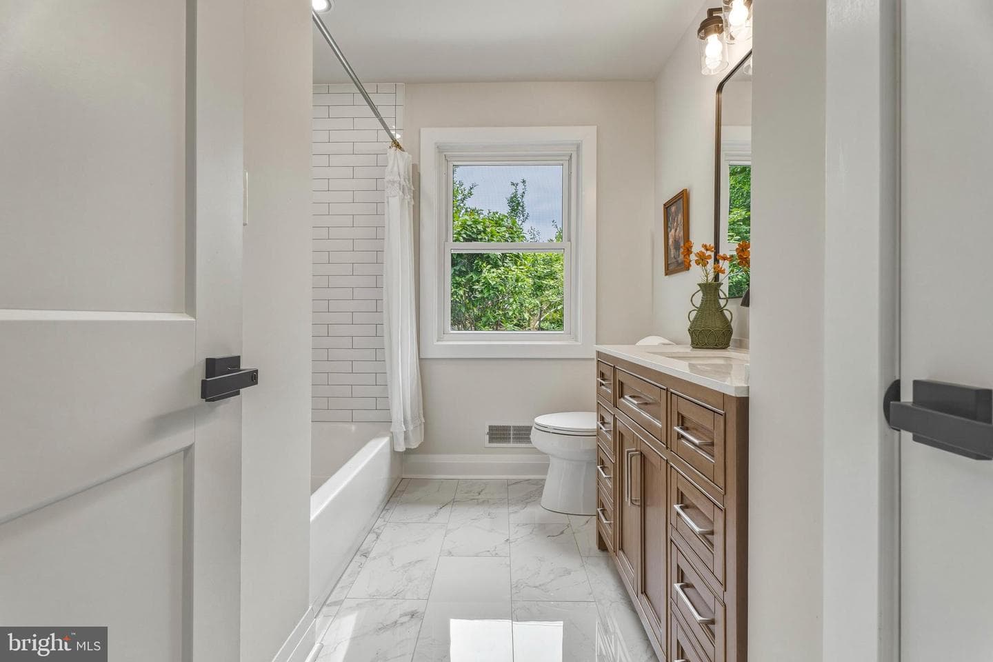 908 Stevenson photo 22