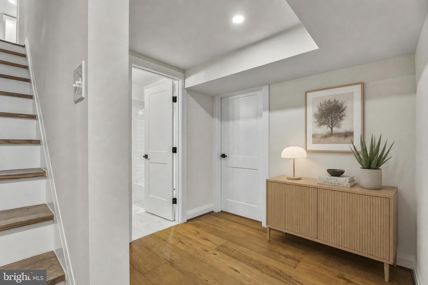 908 Stevenson photo 28