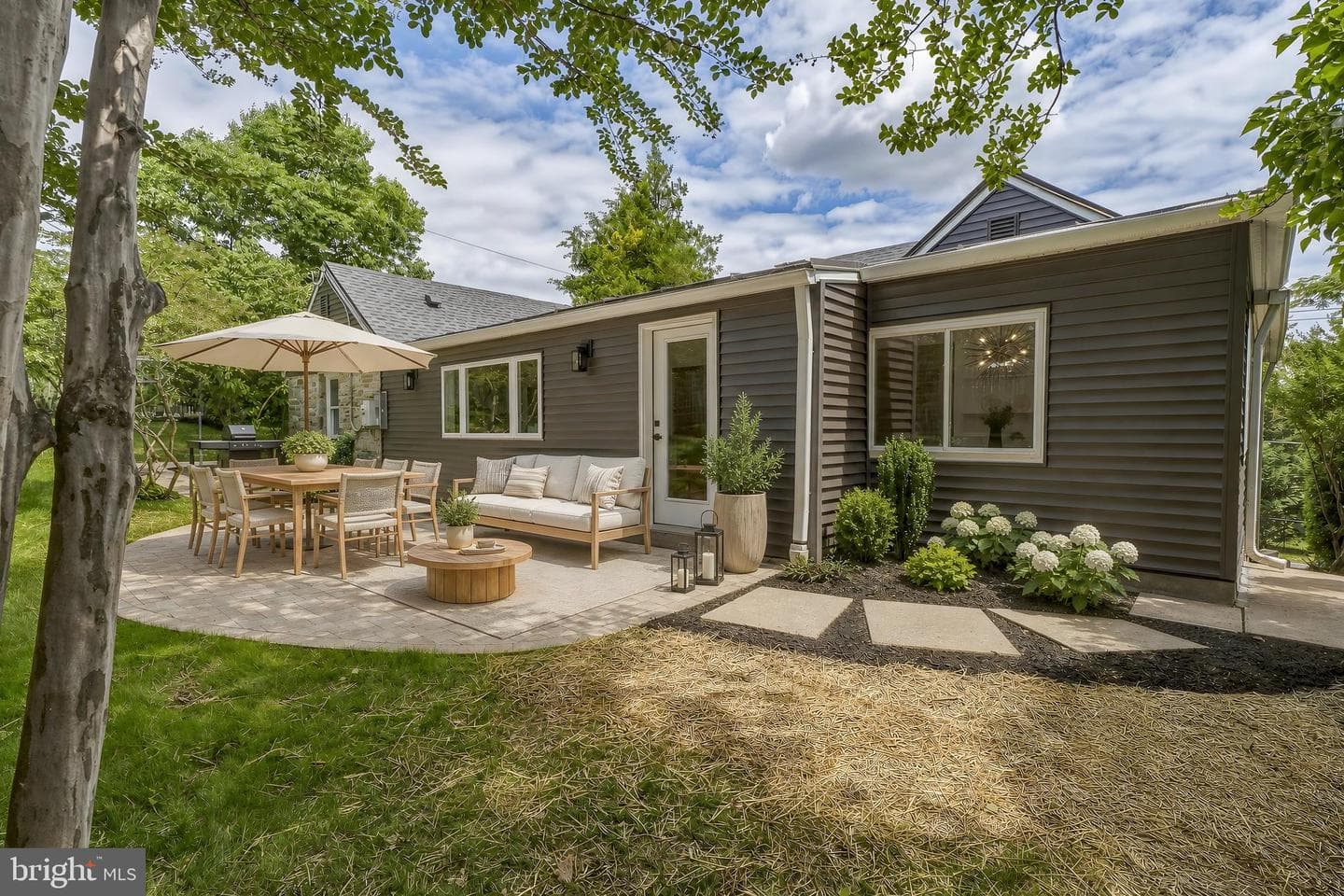 908 Stevenson photo 33