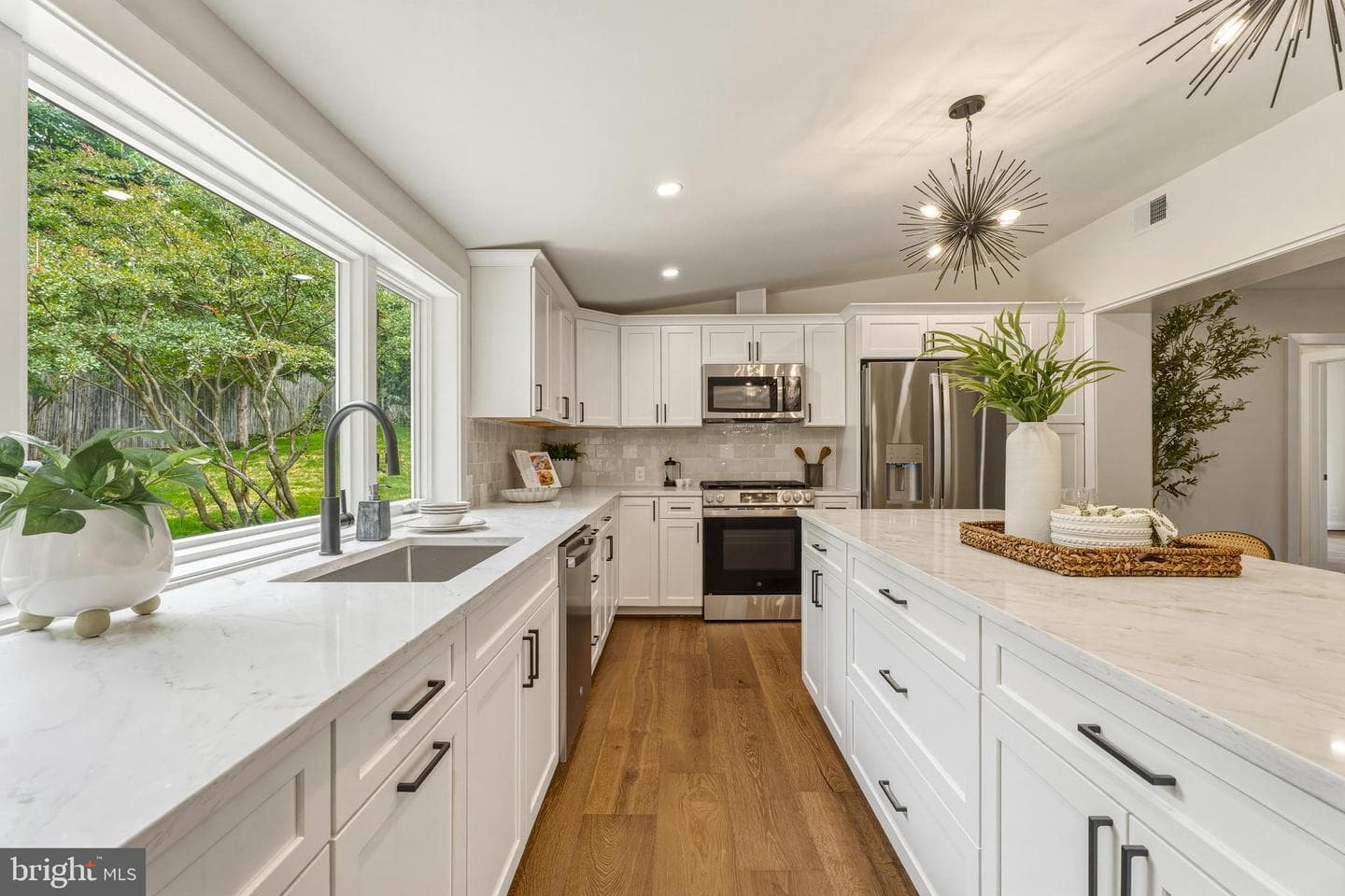 908 Stevenson photo 7