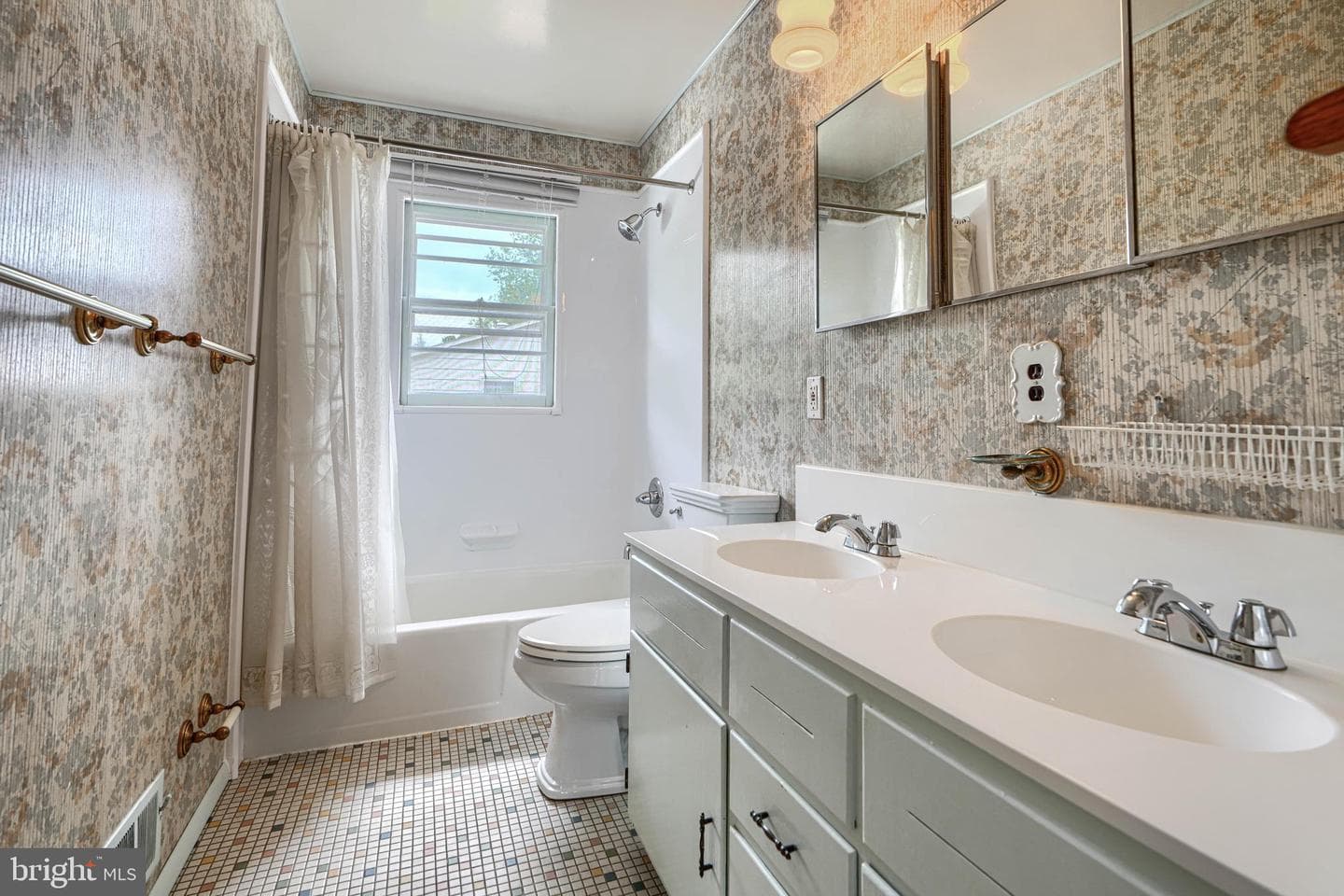 201 Mysticwood Road photo 25