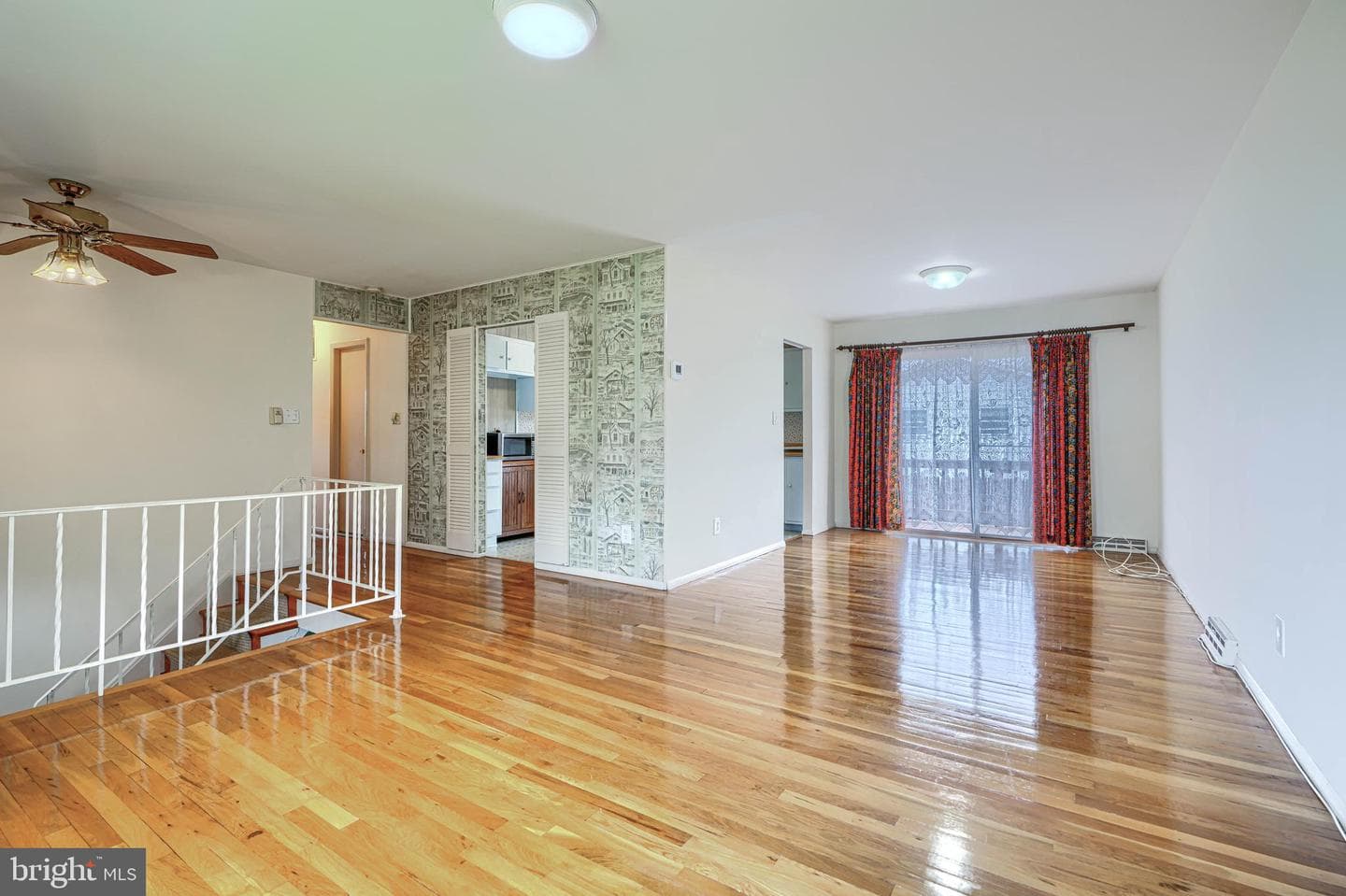 201 Mysticwood Road photo 8
